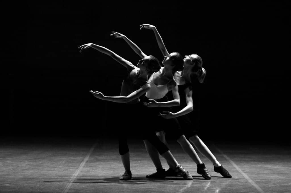 How to Structure a Dance (Lesson / Unit / Motif)
